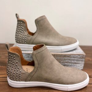Grant Slip-On Studded Shoe – Taupe