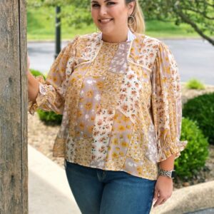 Plus – Honey Floral Blouse